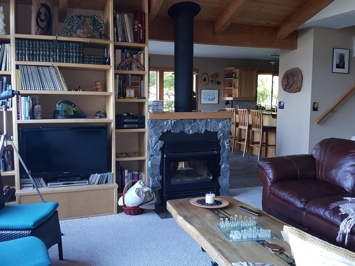 Reef Point Oceanfront Bed And Breakfast Ucluelet Exterior foto